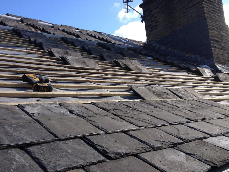images/Photos/18-roof-repair-a.jpg